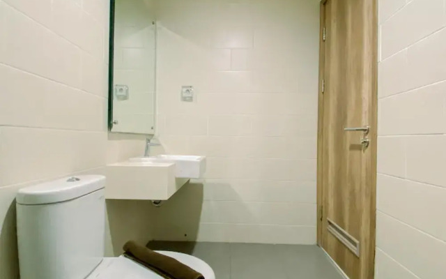 Good Place And Homey 1Br Apartment At Pejaten Park Residence