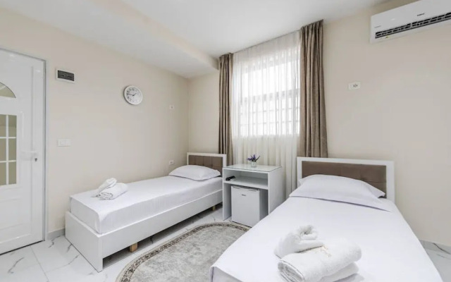 Mokador Twin 5 - Escape