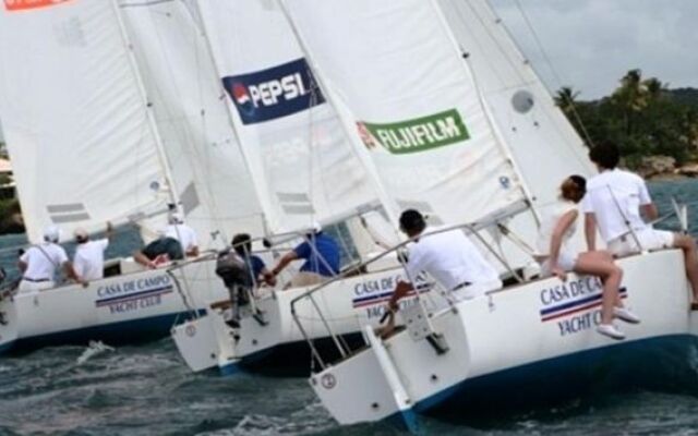Sailing House La Marina