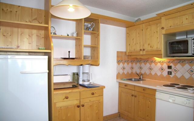 Spacious Apartment in Meribel near Ski Lift