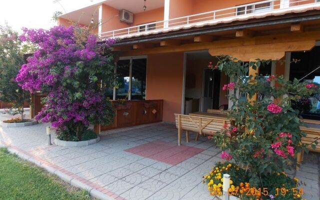 Delfini Apartments