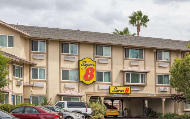 Super 8 by Wyndham Sacramento North