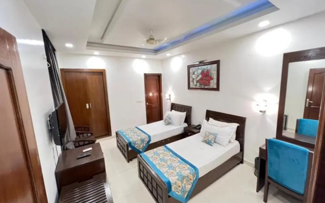 Live Inn Hotel sector 45