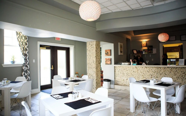 Monastery Spa & Suites