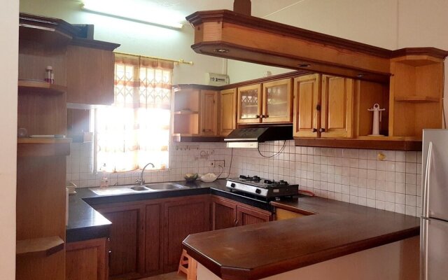 Apartment With 4 Bedrooms in Blue Bay, With Furnished Terrace - 350 m