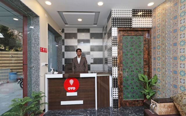 OYO Flagship 10223 Hotel Clouds 21