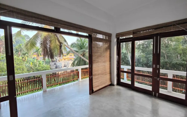 Cocosurf House