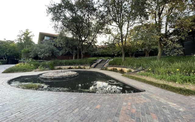 BlackBrick Bedfordview ApartHotel