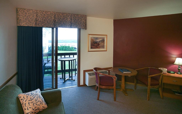 Pine Grove Resort