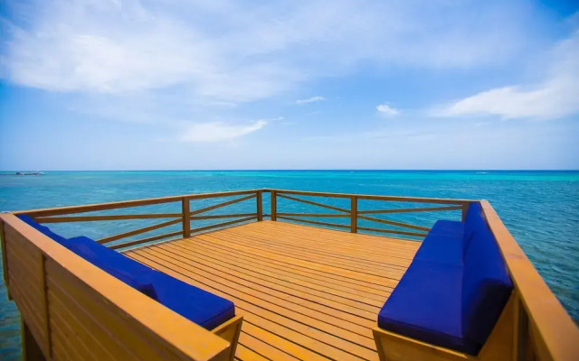 Tortuga Terrace-43 Lawson Rock 3 Bedroom Home by RedAwning
