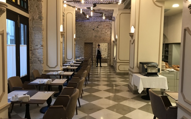 Galatahan Hotel