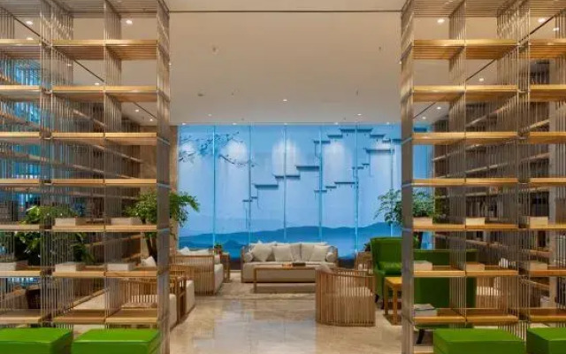Deepness Hotel