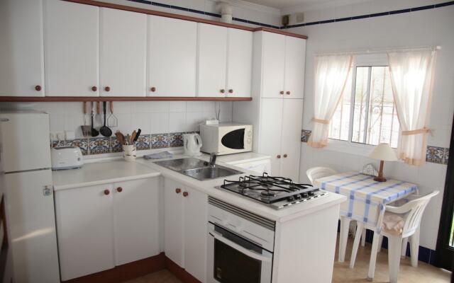 Aptos Pueblo Andaluz Nerja