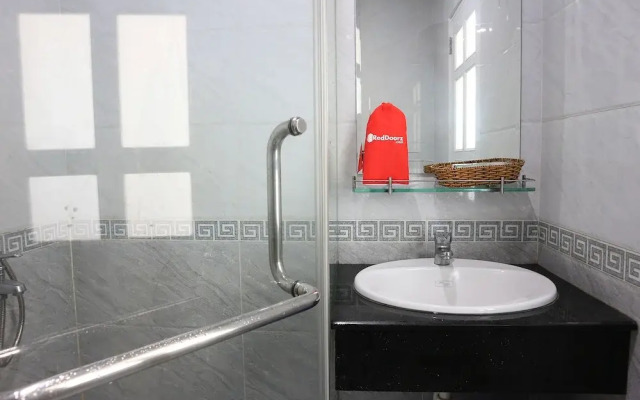 RedDoorz near Bai Sau 2