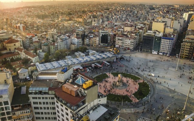 Triada Hotel Gayrettepe