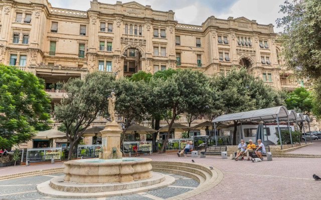 Fantastic 3 Bedroom Duplex Penthouse with Terrace