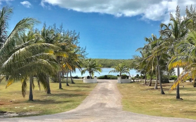 Plage Rose Estate 4 Bedroom Home