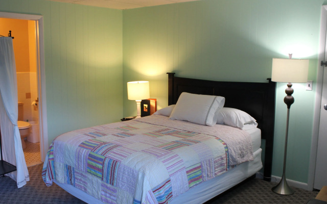 Catskill Seasons Inn