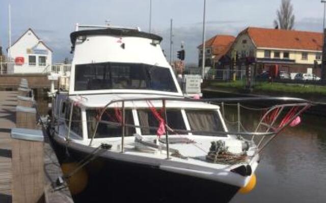 Le Petit Chateau Vaartdijk