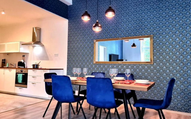 Luxury renovated apartment perfect for families