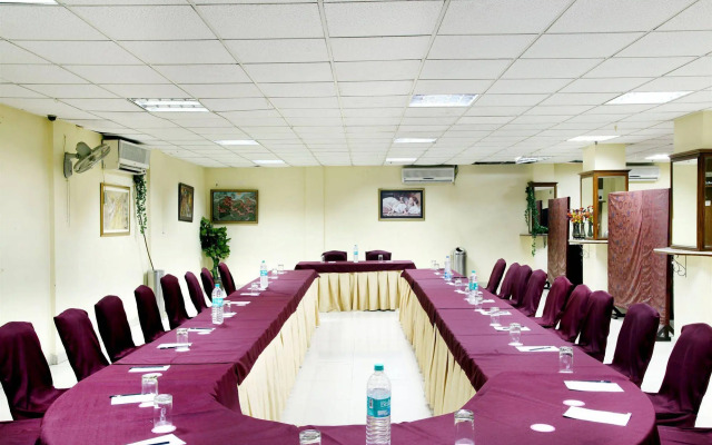 Hotel TJS Royale