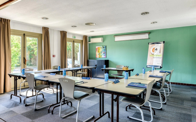 Campanile NATURE - Montpellier Sud