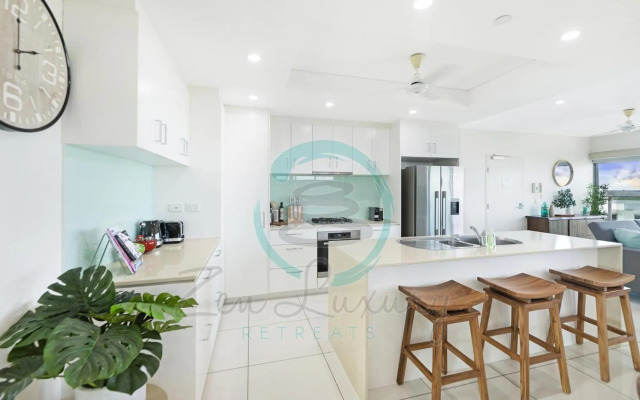 ZEN BY THE WATER - Darwin's Premier Ocean View Family Retreat