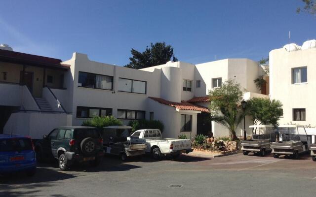 Paphos Gardens Holiday Resort - Hotel And Apartments