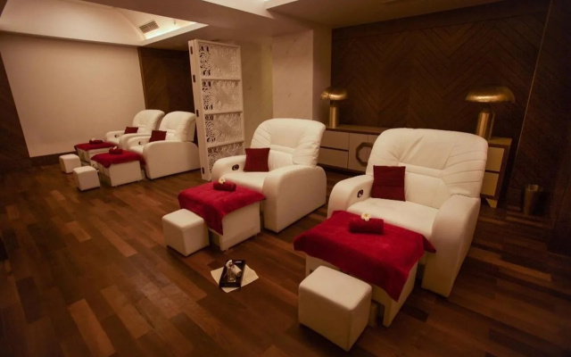 Crowne Plaza Chennai Adyar Park