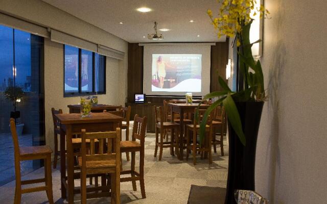Rio Hotel by Bourbon Curitiba