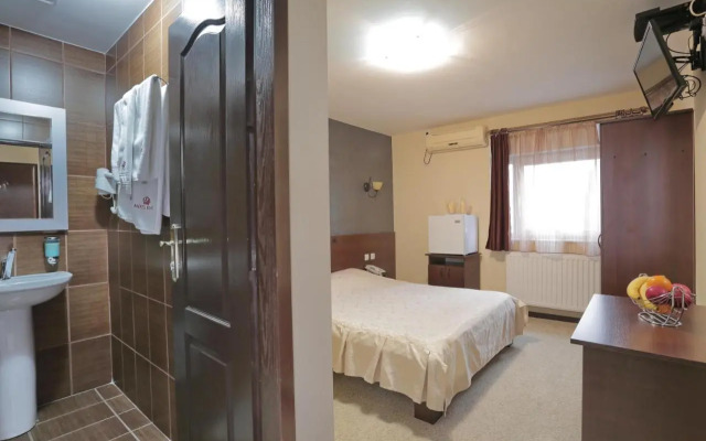 Knez Petrol Motel