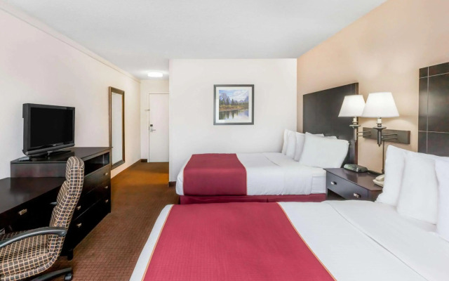 Ramada Hotel & Conference Center by Wyndham Grayling