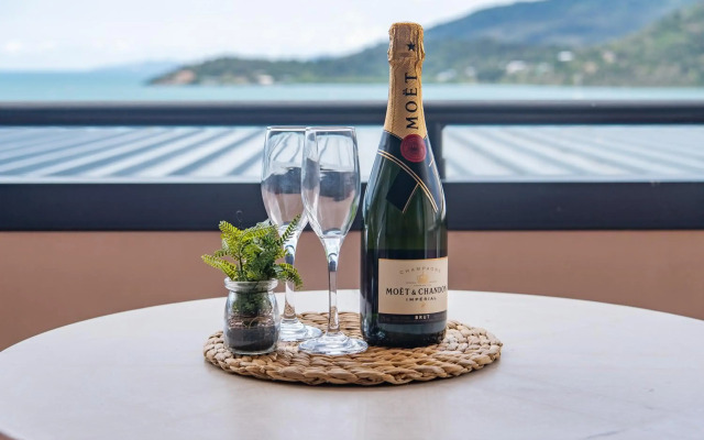 Ocean View 33A Studio Pool Ocean View WIFI