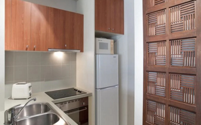 StayCentral Melbourne Serviced Apartments - Catani 1 & 2