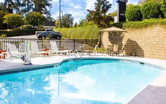 Sleep Inn & Suites Columbus - State University Area
