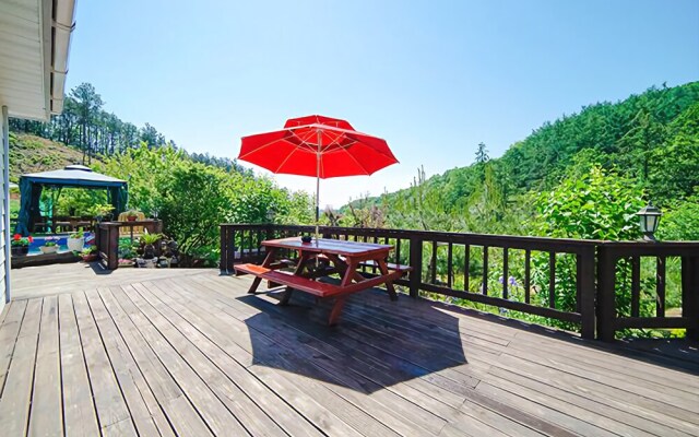 Yeoju Plum Fragrance Pension