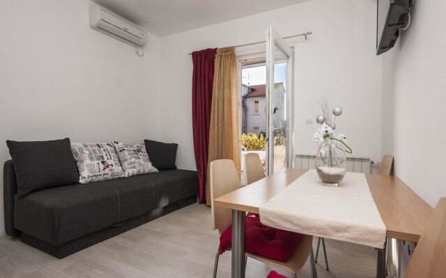 Apartments Vinka Brodarica