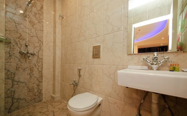 Capital O 8565 Hotel Golden Palace