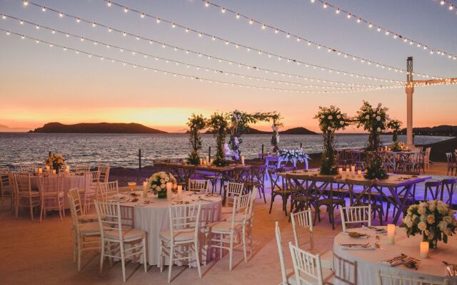 San Carlos Plaza Hotel, Beach & Convention Center