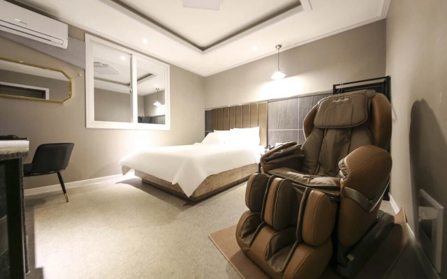 Cheongju Roa Hotel