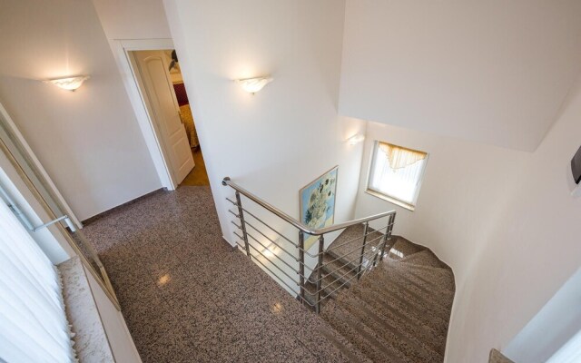 Awesome Home in Savudrija with Hot Tub, WiFi & 2 Bedrooms