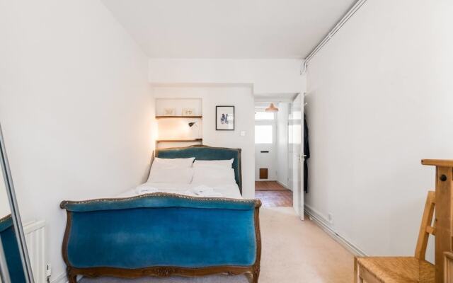 Cosy 1 Bedroom Flat in Quiet Wapping