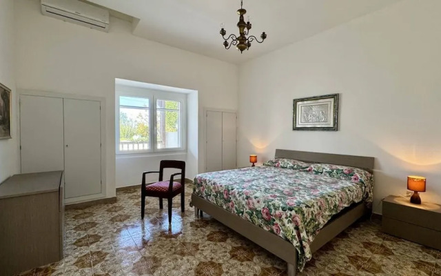 Villetta Marilena Sleeps 7 Torre Suda