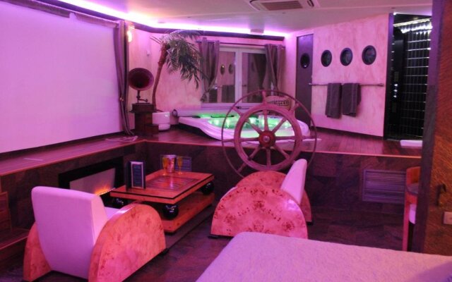 Bubble Lounge Hotel