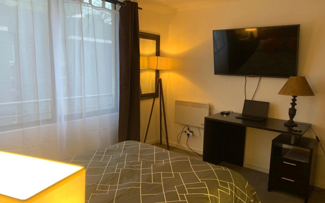 Exquisito Studio en Metro Moneda. Santiago Centro