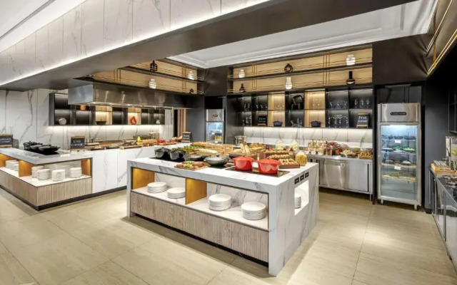 Hyatt Place Makassar