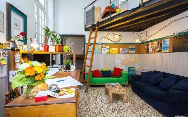 Ostellin Genova Hostel