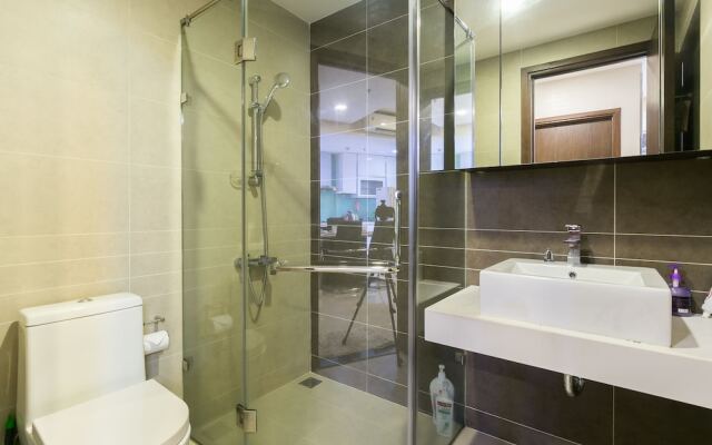 Sunrise City Luxury 2BR SW Pool 15th