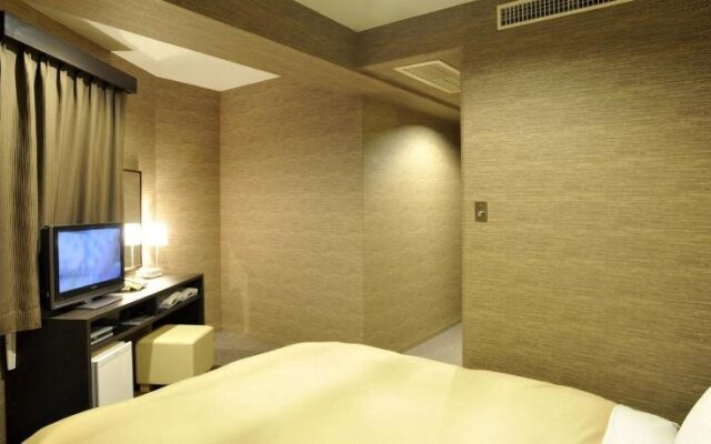Nishi Akashi Rincarn Hotel