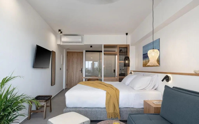 Calla Luxury Seafront Suites